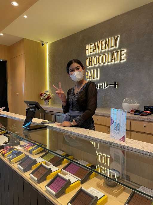 Heavenly Chocolate Bali Airport 10