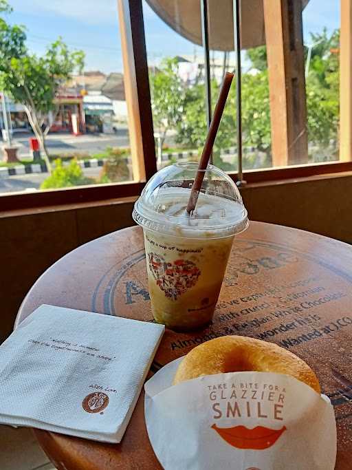 J.Co Donuts & Coffee 7