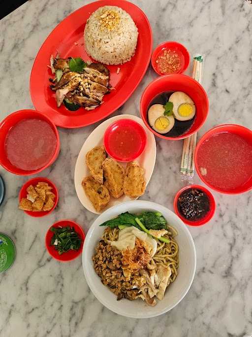 Bakmi & Bubur Ayam Bintang Lima 4