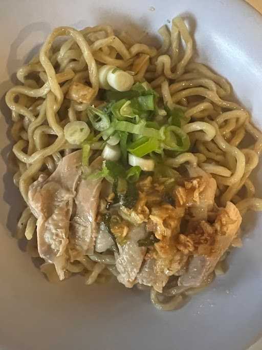 Bakmi & Bubur Ayam Djie Tjap 10