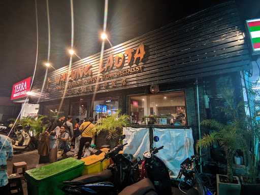 Warung Laota Sunset Road 1