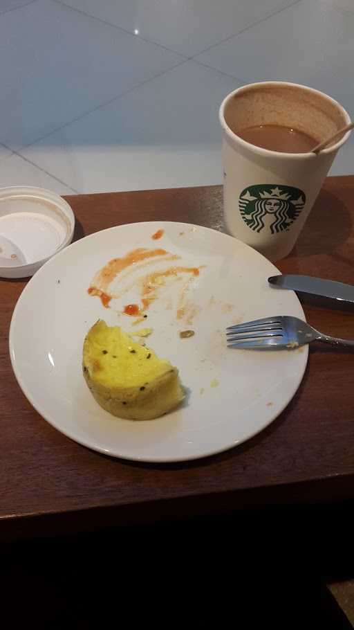 Starbucks - Ngurah Rai International Airport L1 6