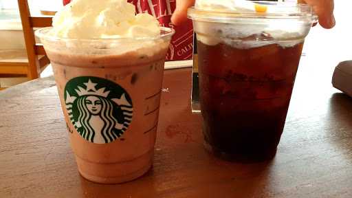 Starbucks - Ngurah Rai International Airport L1 2