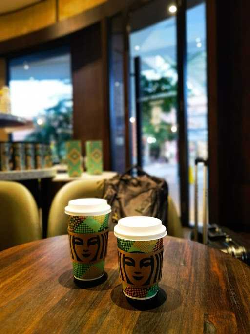 Starbucks - Ngurah Rai International Airport L1 1