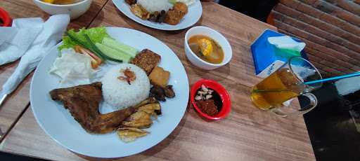 Ayam Goreng Pemuda 4