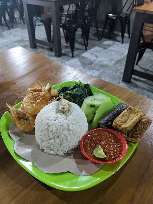 Ayam Tempong Ibu Sri Kuta Legian 5