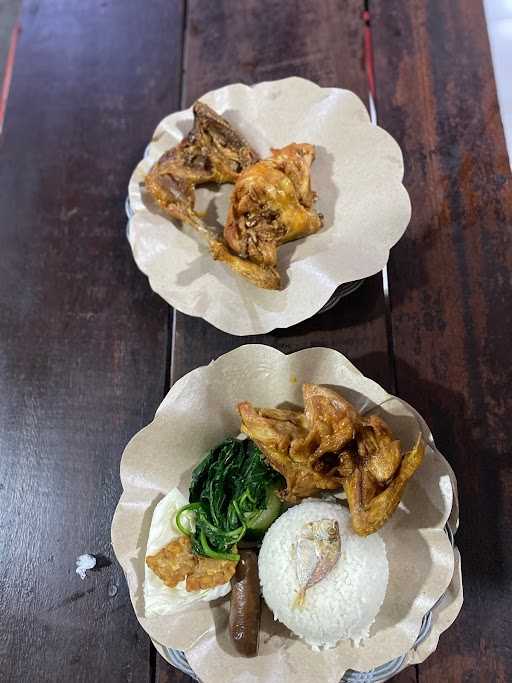 Ayam Tempong Ibu Sri Kuta Legian 8