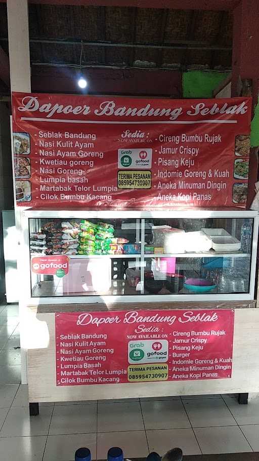 Dapoer Bandung Seblak 8