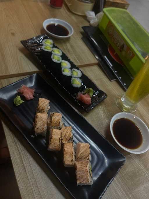 Ina Sushi 10