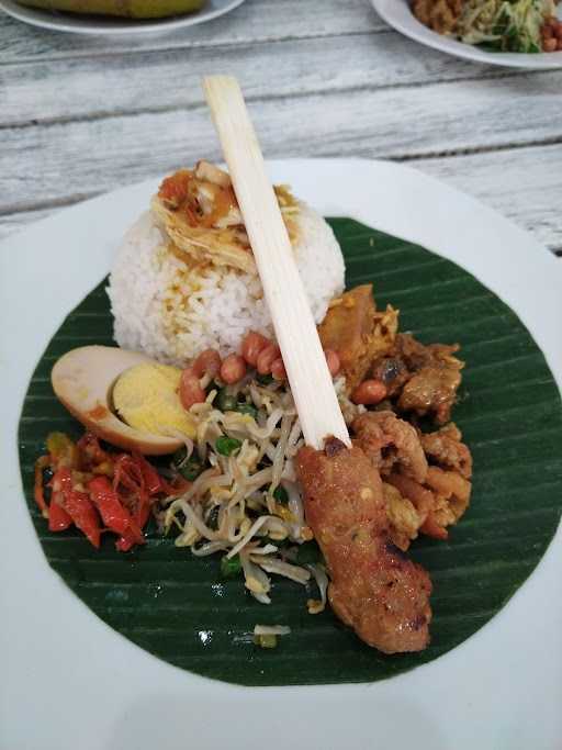 Nasi Ayam Kedewatan Sangtu Kuta 2