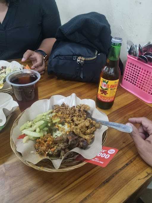 Nasi Pedas Ibu Andika 10