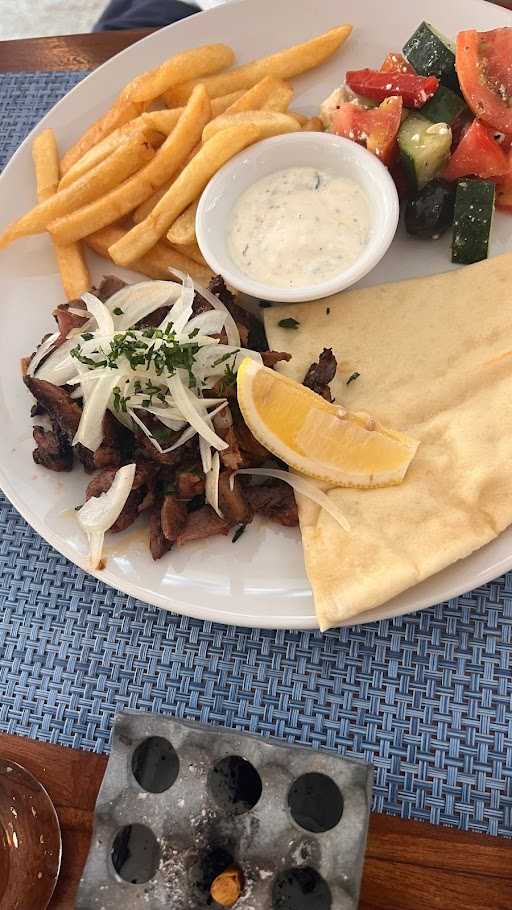 Pallas Greek Taverna 6