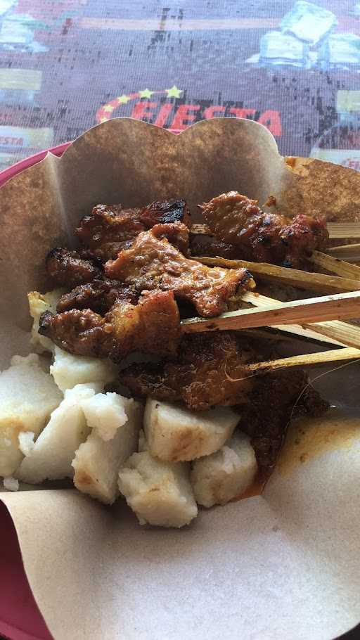 Sate Babi Legian Pasar Desa 8