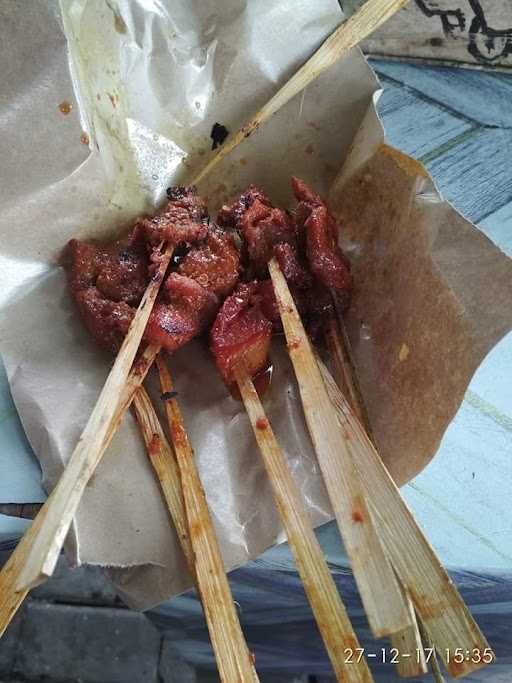 Sate Babi Legian Pasar Desa 2