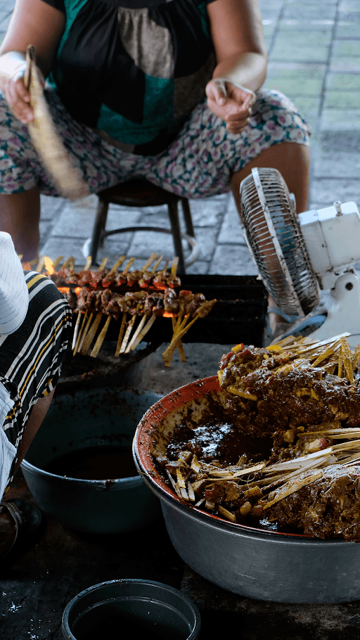 Sate Babi Pedas Bu Warni 9