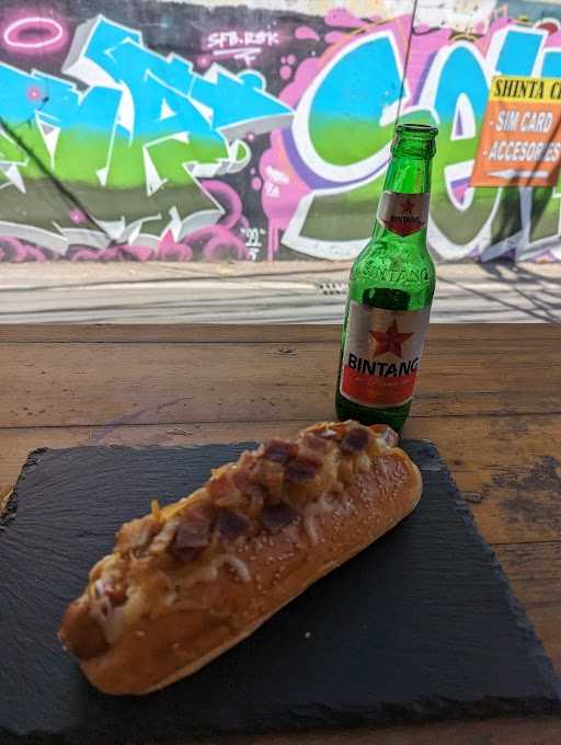 Suka Hotdogs Legian 4