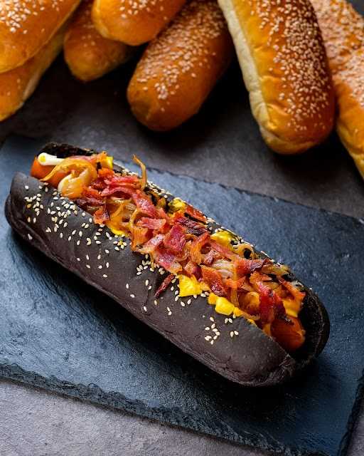 Suka Hotdogs Legian 1