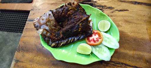 Warung Aichi Rahang Tuna Bakar 4