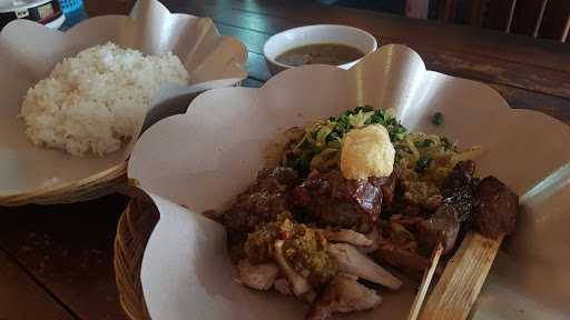 Warung Babi Guling Jambul 9