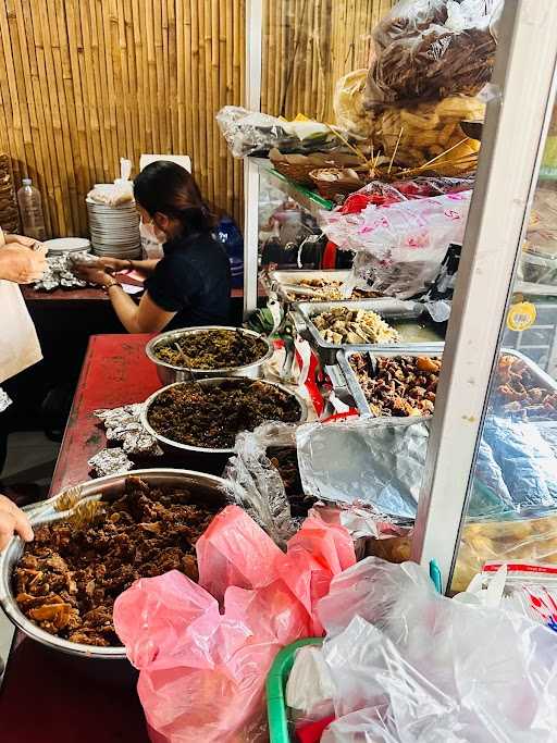 Warung Babi Guling Pak Malen 5