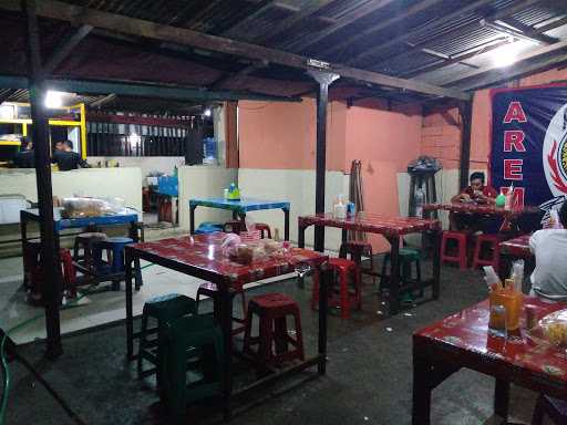 Warung Lalapan Arema Kedonganan 2