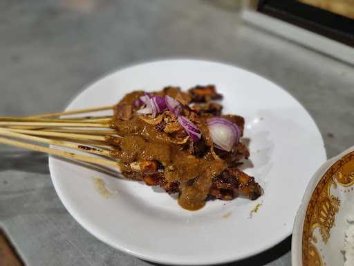 Warung Madura Sate Kambing & Ayam Gule 1