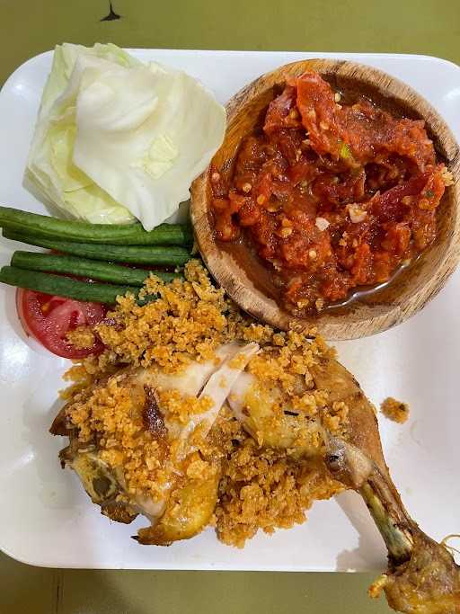 Warung Makan Nikmat Halal 7