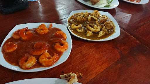 Warung Sari Laut Cak Mukit 5