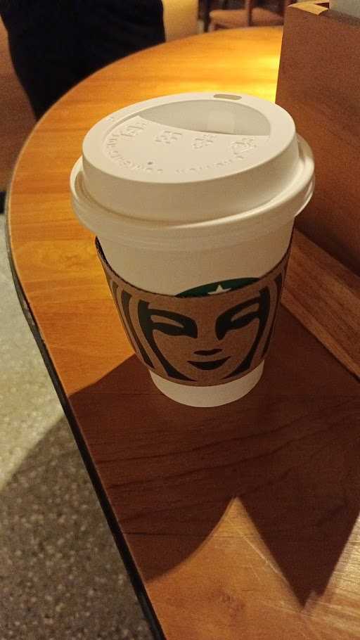 Starbucks - Nusa Dua Bali 1