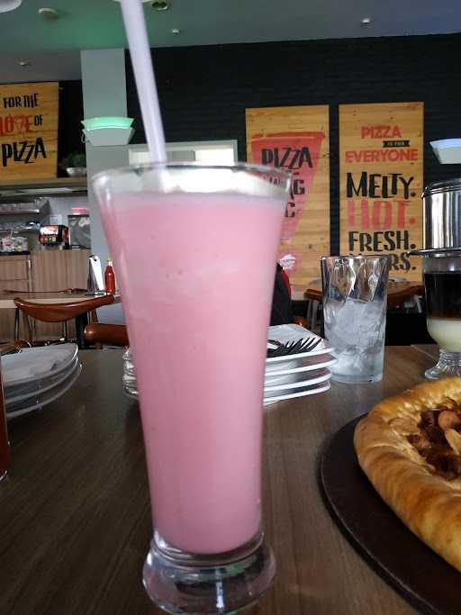 Pizza Hut Restoran 2