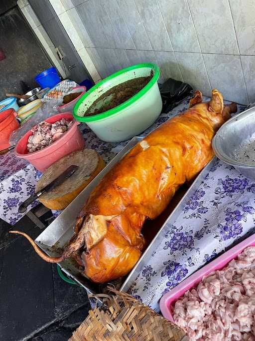 Warung Babi Guling Sari Dewi Bp. Dobil 4