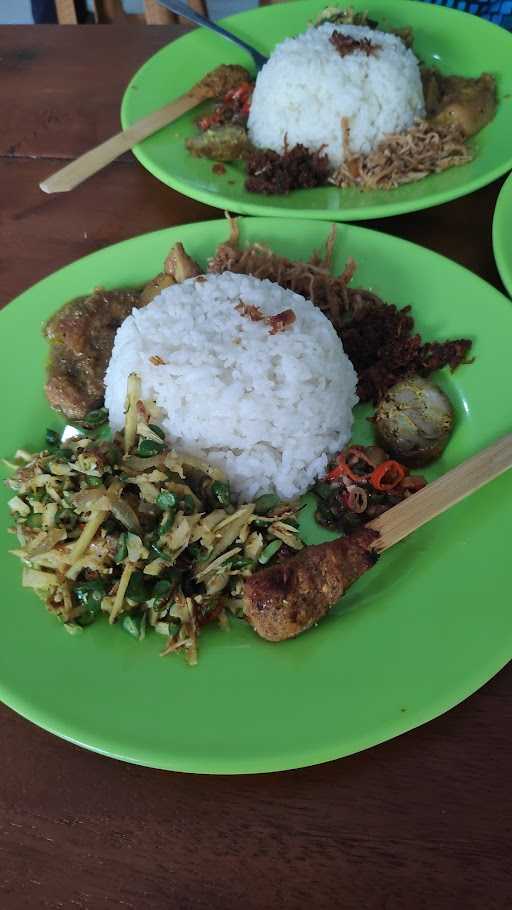 Warung Babi Genyol Munduk Catu Ungasan 1