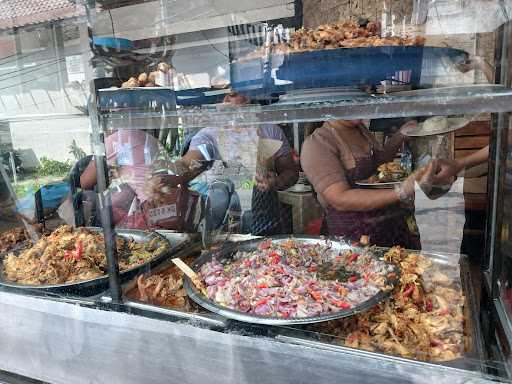 Warung Nasi Ayam Ibu Oki 7