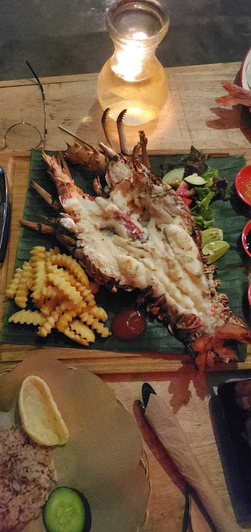 Lazy Lobster Bali & Wing Haus 7