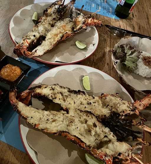 Lazy Lobster Bali & Wing Haus 5