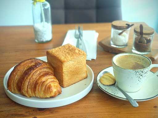 The Layers - Bakery & Eatery Bali 3