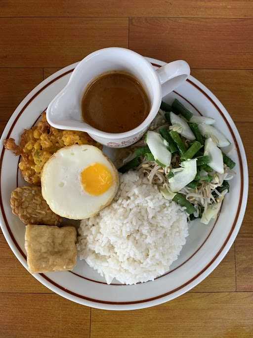 Gado Gado Ibu Lulu 1