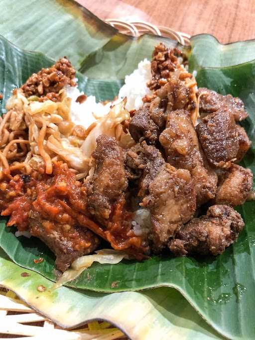 Nasi Jinggo Babi Kecap Bu Manik ( Bu Sret - Sret ) 7