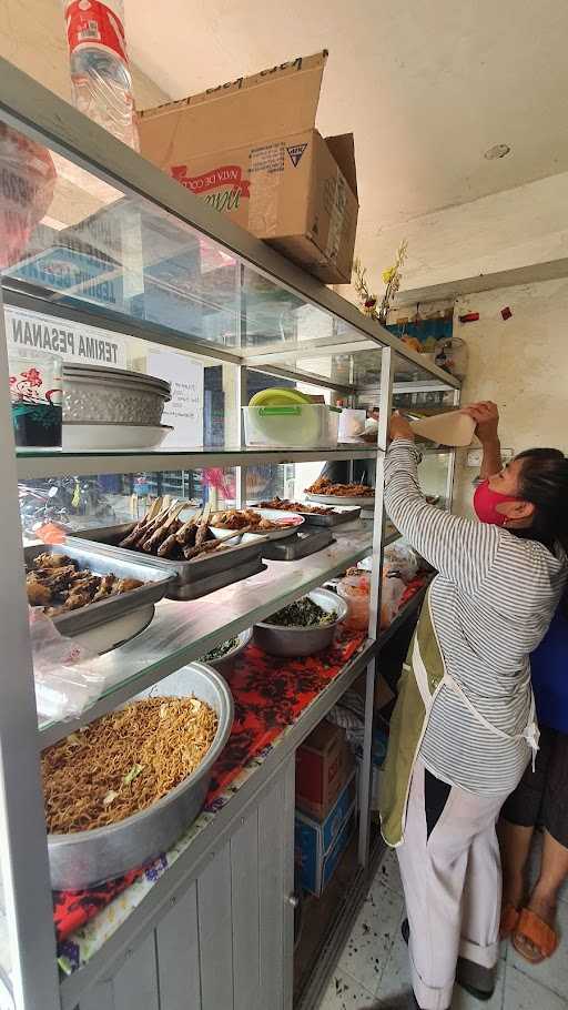 Nasi Kuning Tri Sakti 2