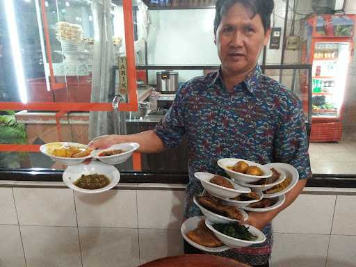 Rumah Makan Minang Saiyo 1