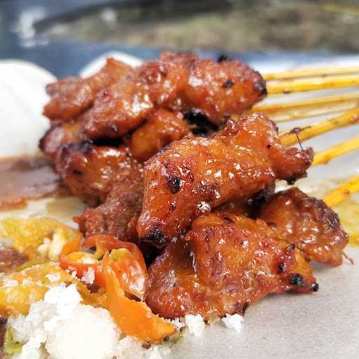 Sate Babi Bu Manis 10