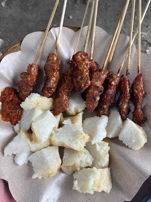 Sate Babi Pak Ketut 9