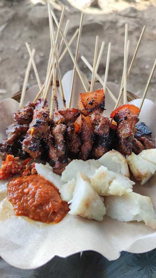 Sate Babi Pak Ketut 10