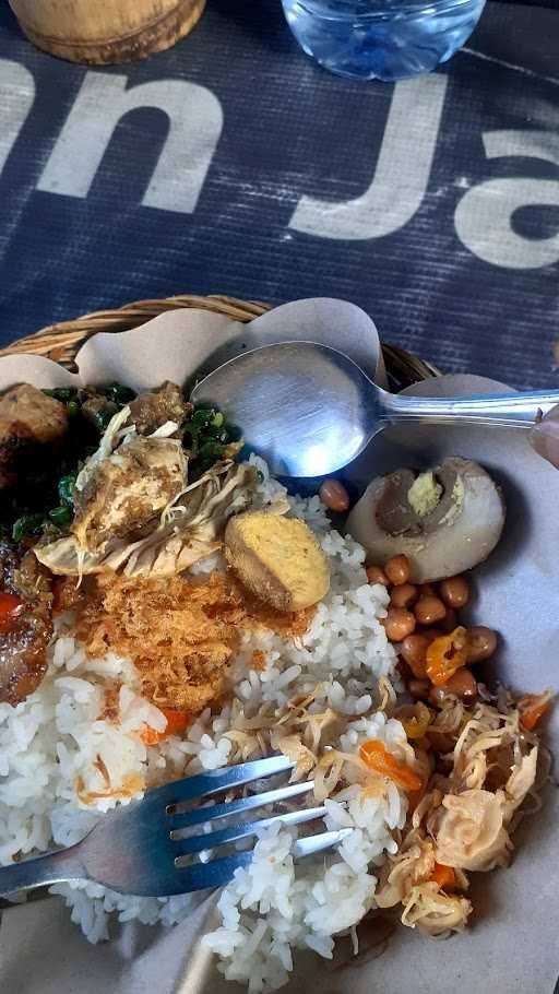 Warung Nasi Ibu Putu 6