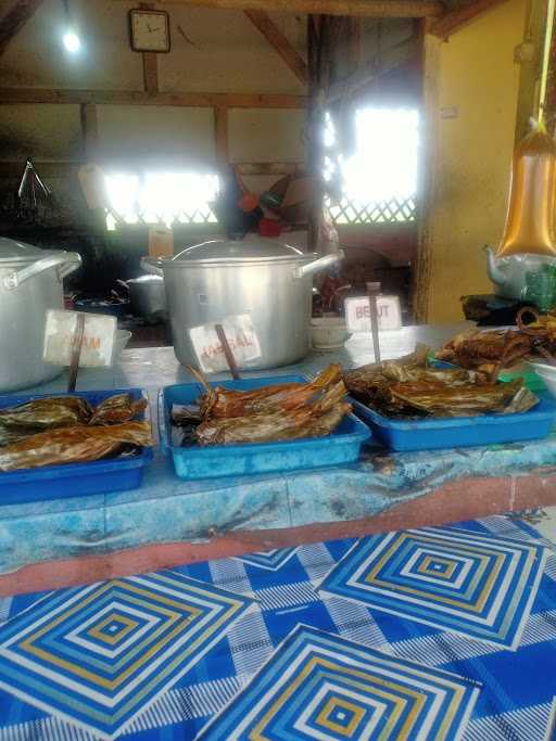 Warung Belut Wakil Zenal 2