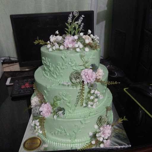 Family Cake 7