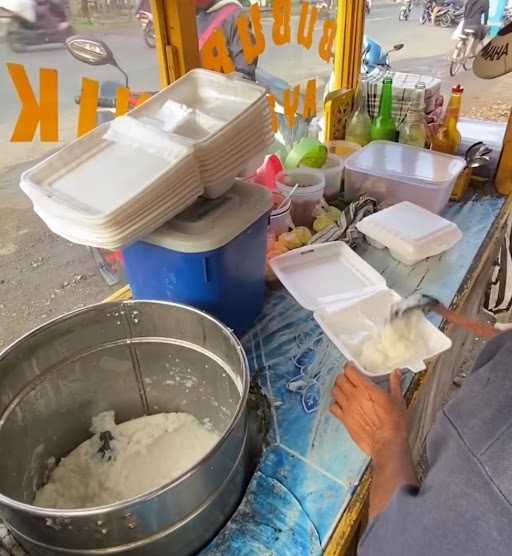 Bubur Ayam Tugu Kutowinangun 7