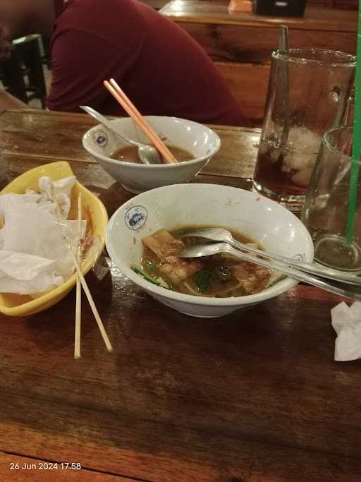 Kedai Mie Ayam & Bakso Songolas 9