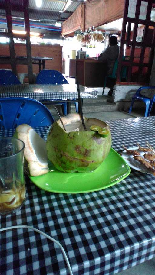 Air Kelapa Muda Dimadu 1