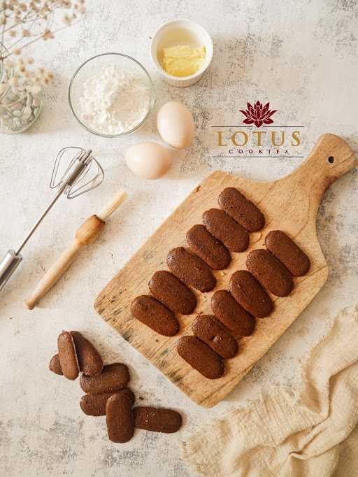 Lotus Cookies & Cake 2